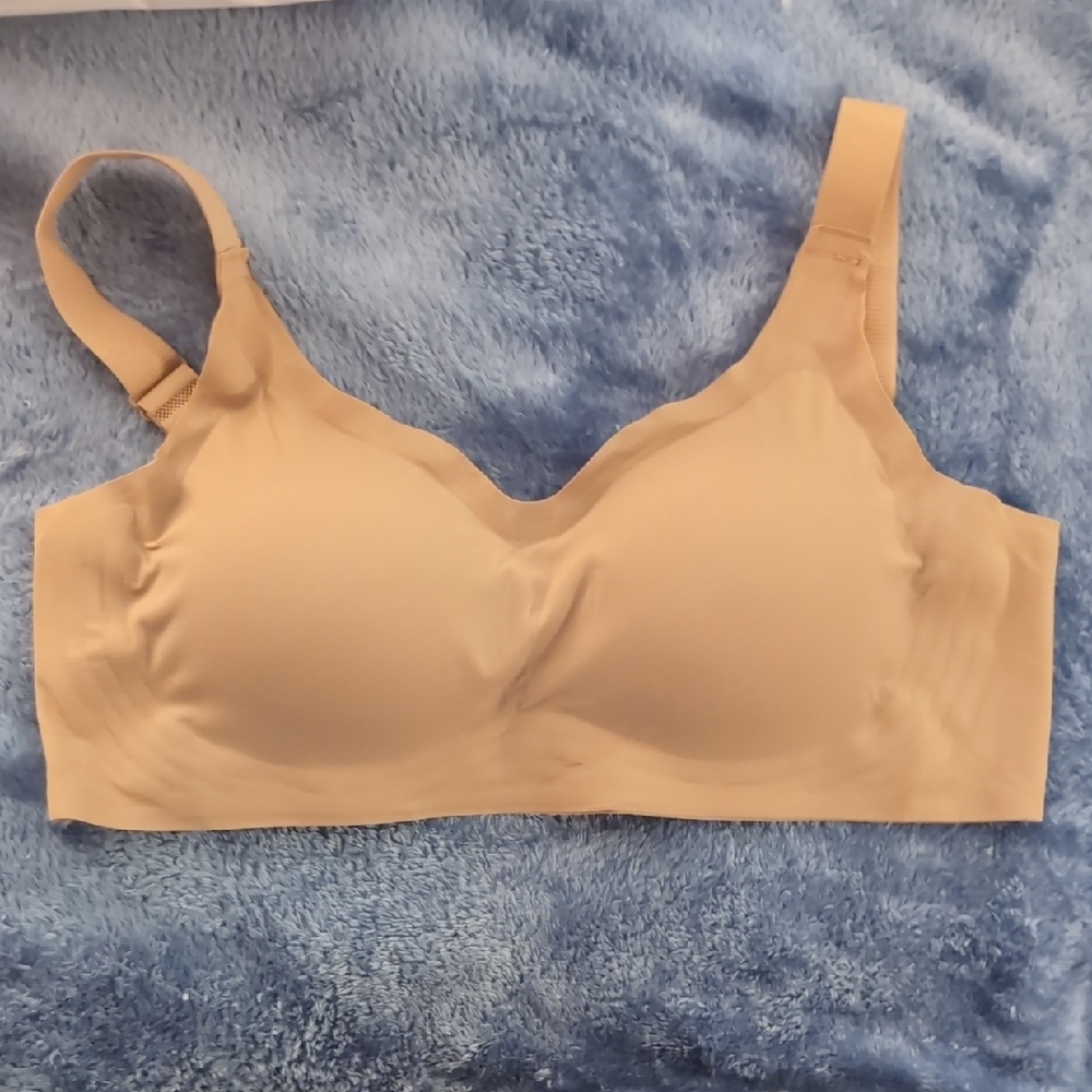 Seamless Tan Wireless Bra